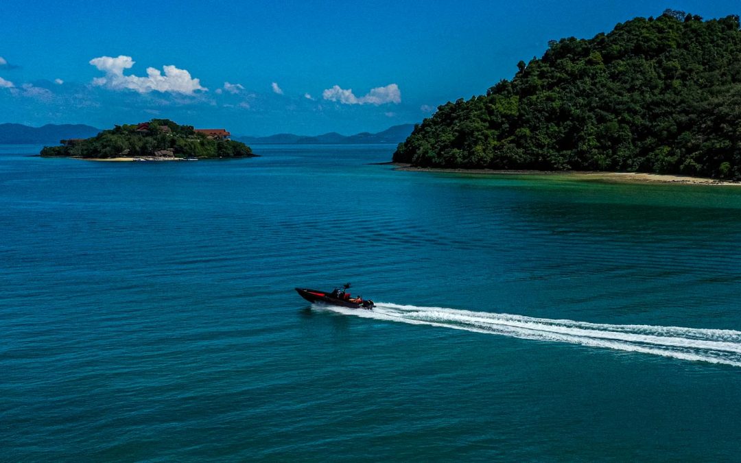 private yacht