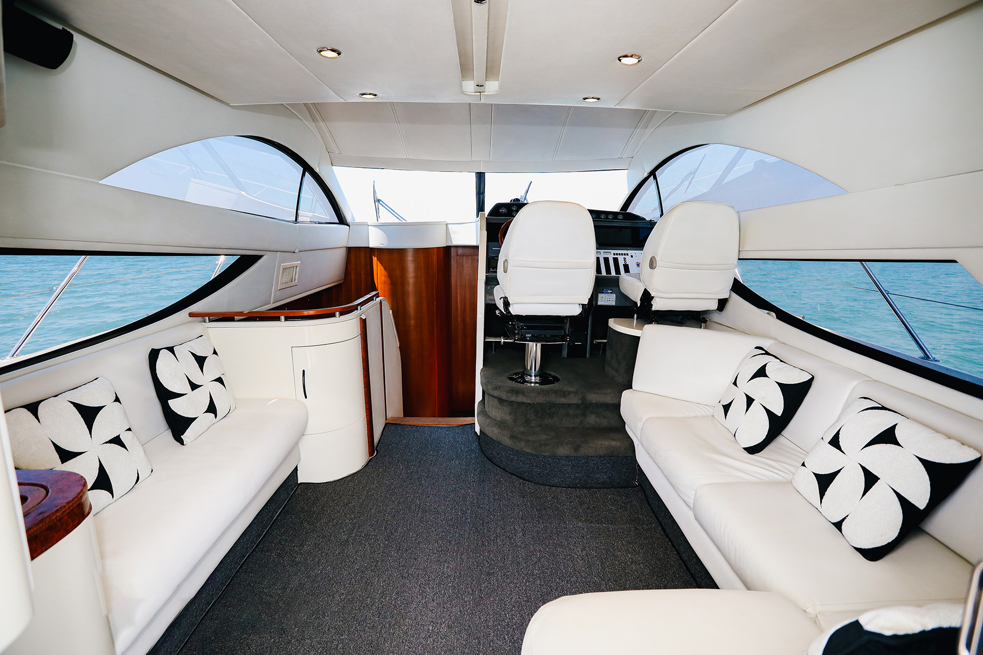 Fairline43_2