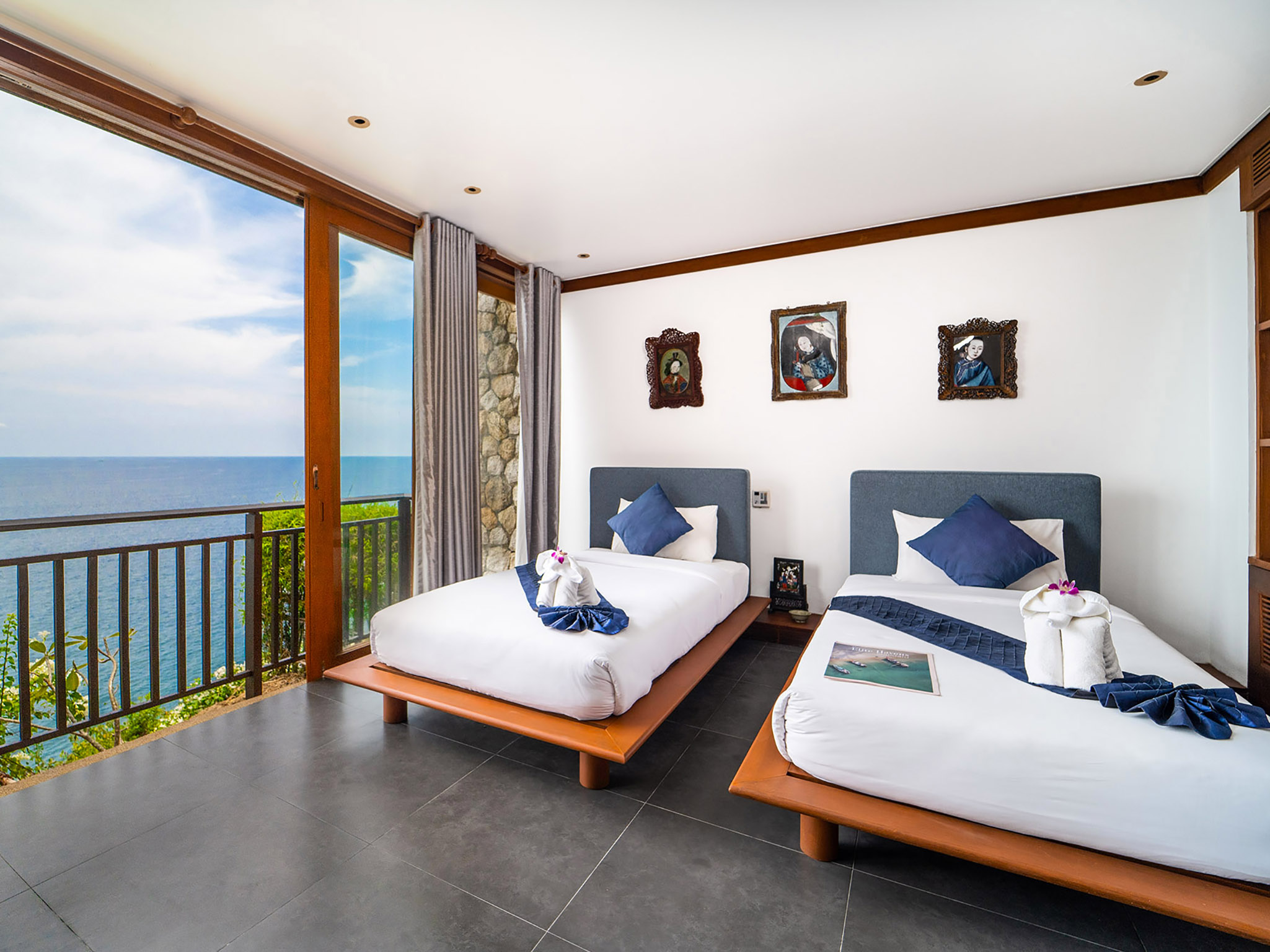 Villa Chada - Guest bedroom two with breathtaking view