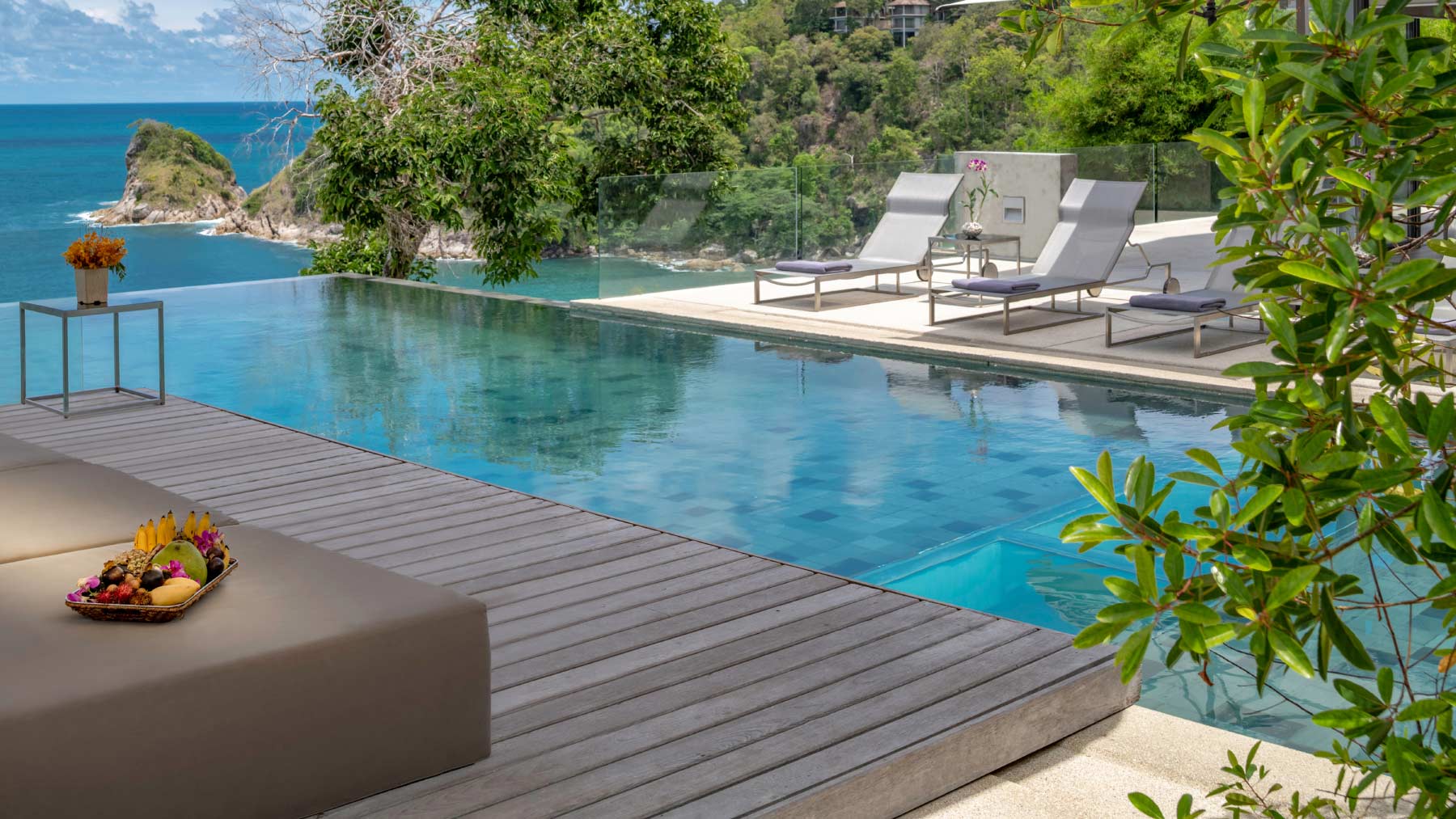 02-Villa-Saengoosta-Swimming-Pool-Area