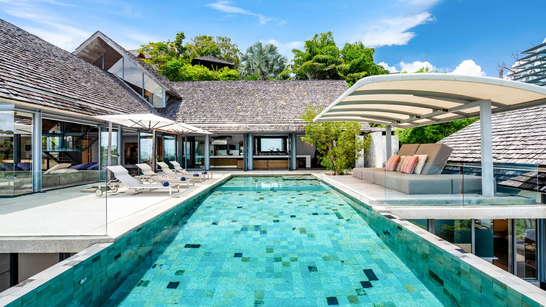 08-Villa-Saengoosta-Swimming-Pool-Area