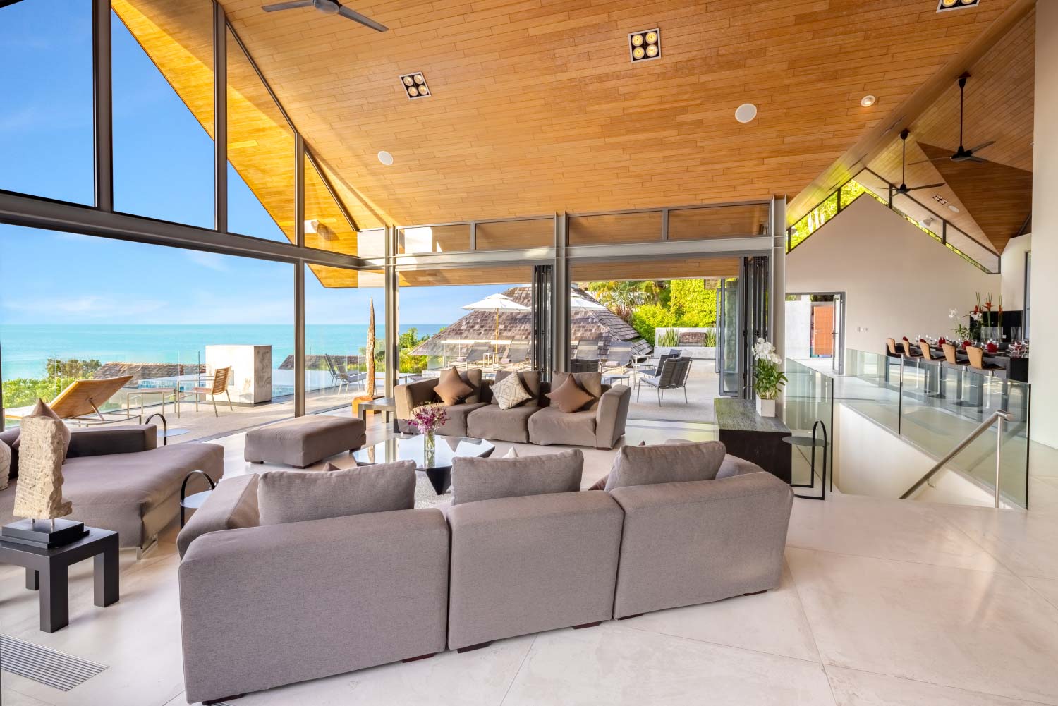 13-Villa-Benyasiri-Living-Area