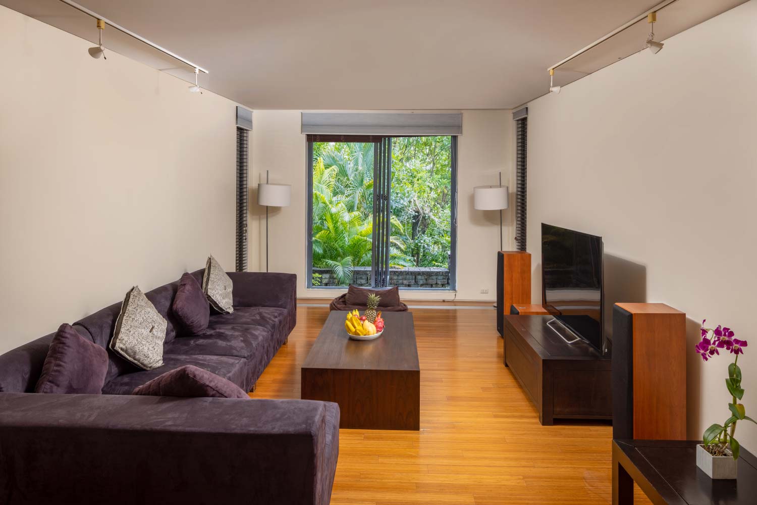 26-Villa-Benyasiri-Home-Theater